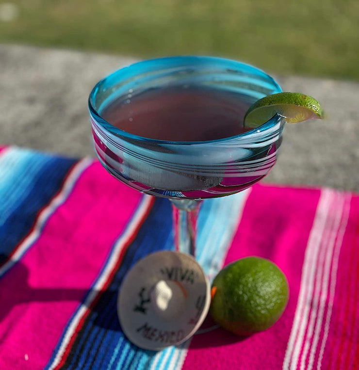 Mexican Hand Blown Glass – Set of 4 Hand Blown Margarita Glasses Aqua Swirl (16 oz) - Dos Sueños