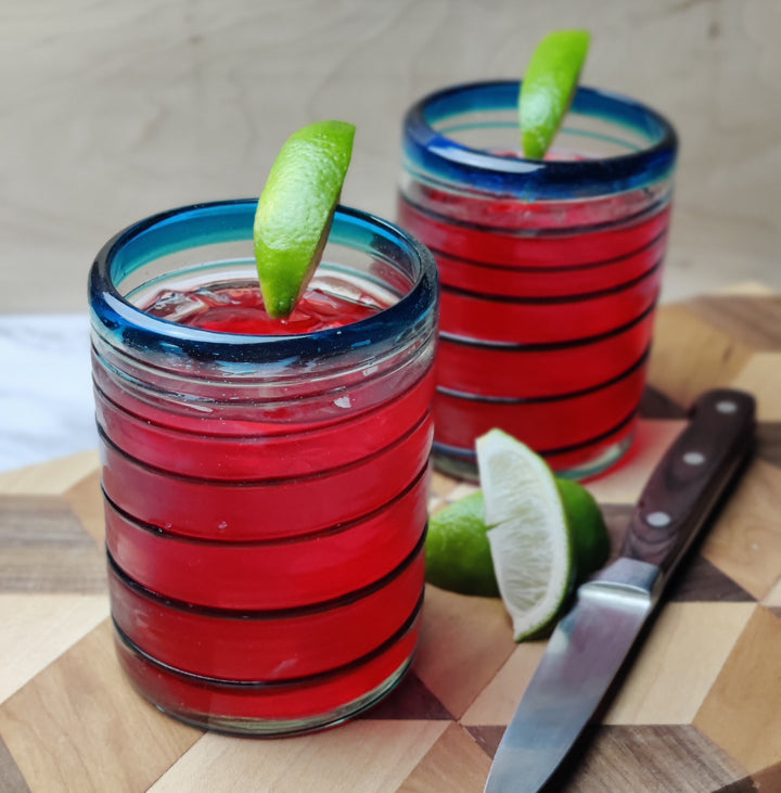 Mundgeblasene mexikanische Trinkgläser – Set aus 6 Trinkgläsern mit Aqua-Spiral-Design (je 274 ml)